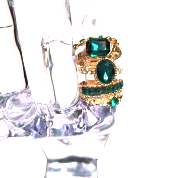 Ring Set Green Zirconias Gold Tone - Picture 5 of 10